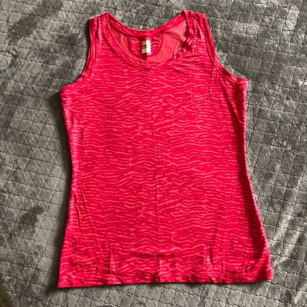 Lucy tech tank - pink size medium